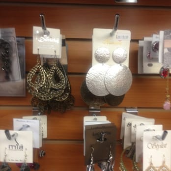 MB Accessories - Earring - Women's Clothing Near Me - Manhattan Beach, California