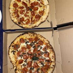 Hugo's Wood Fired Pizza - Pepperoni/pineapple & Pepperoni/mushroom