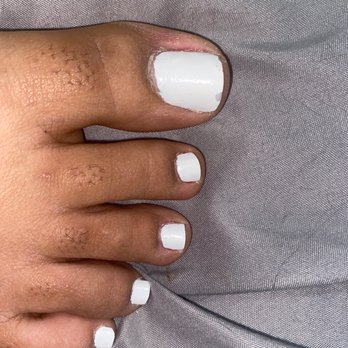 Luna Nail Lounge - poor pedicure - Waxing Near Me - Brooklyn, New York
