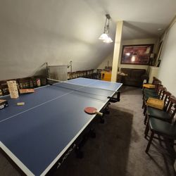 Thornewood Castle Inn & Gardens - Other half of the 3rd floor games room