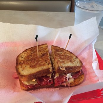 Stage Door Delicatessen - Caterers Near Me - Alexandria, Virginia