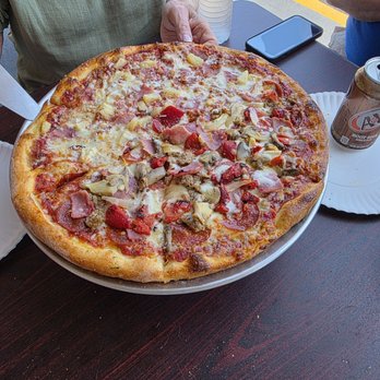 Grandpa's Pizzeria - Pizza with mushrooms and sausage - Pizza Near Me - Ormond Beach, Florida