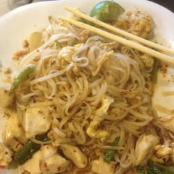 No Thai! - Pad Thai w/ chicken