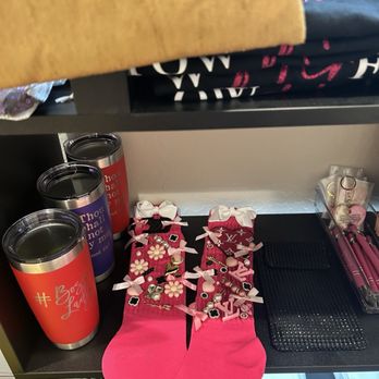 The Polish’d Chic Beauty Bar  - Eyebrow Services Near Me - Goodyear , Arizona