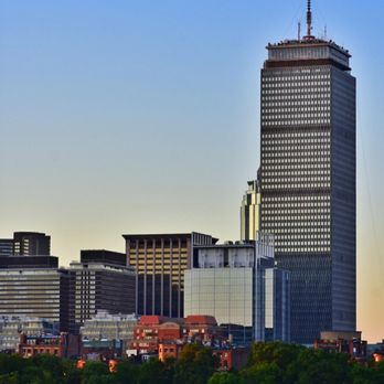 The Harvard Bridge - Local Flavor Near Me - Cambridge, Massachusetts