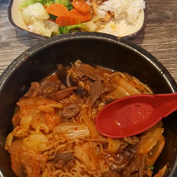 Chow-Ya - Spicy Ramen with Kimchi and sharing a salmon bowl with veggies. - Asian Fusion Near Me - Lompoc, California