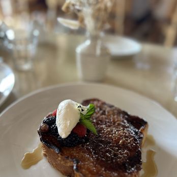 Waverly - Creme brulee french toast - Breakfast & Brunch Near Me - Cardiff, California Waverly - Creme brulee french toast - Breakfast & Brunch Near Me - Cardiff, California