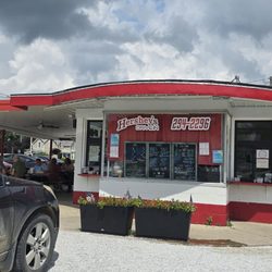 Hershey's Drive-In - Outside