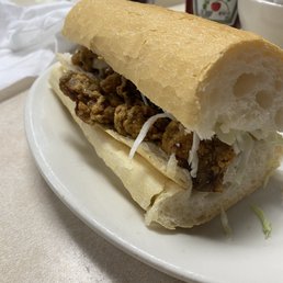 Half Oyster Po' Boy