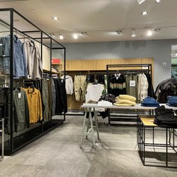 H & M