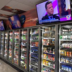 Vests Market - Large selection of cold drinks, sodas, energy drinks, beer and wine...