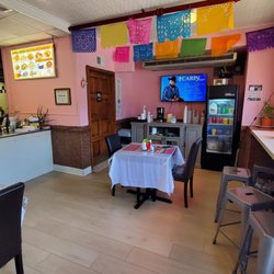 Birria House Mexican Restaurant - Interior