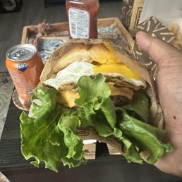 Gutenburgerwith egg Gutenburgerwith egg