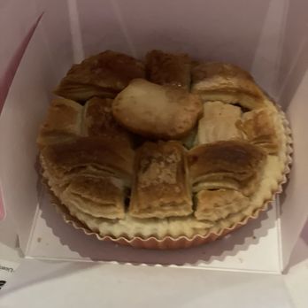 Hello Kitty Cafe - Apple Pie - Cafes Near Me - Irvine, California Hello Kitty Cafe - Apple Pie - Cafes Near Me - Irvine, California