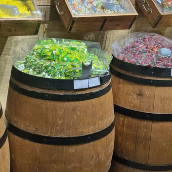 Captain Candy - Candy Stores Near Me - Cologne, NW