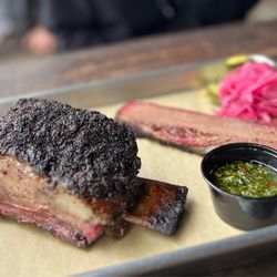 Interstellar BBQ - Love the tender juice beef rib. The flavor profile is great and not too mushy. The beef brisket has a great blend of firmness and juiciness.