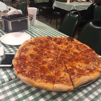 Mo's Pizza - This pizza was a monster! - Pizza Near Me - Westwego, Louisiana