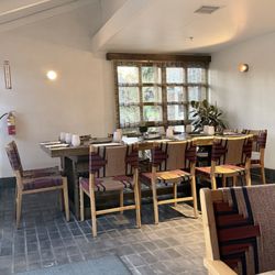 Talia Kitchen - Indoor Seating