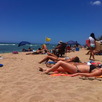 White Plains Beach - Looking west from the main beach area at White Plains. - Beaches Near Me - Ewa Beach, Hawaii