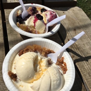 Rainbow Orchards - We liked the apple crisp better than the berry cobbler but they both didn't last long - Fruits & Veggies Near Me - Camino, California Rainbow Orchards - We liked the apple crisp better than the berry cobbler but they both didn't last long - Fruits & Veggies Near Me - Camino, California
