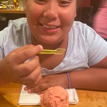 Donatelli's - Raspberry sorbet - Pizza Near Me - White Bear Lake, Minnesota