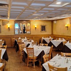 This is but one of the dining rooms.  I asked to be moved here because the conversation at the nearby bar was annoying and getting crowded.