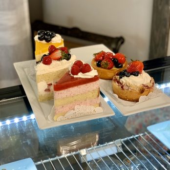 Kyung's Bakery - Cake assortment - Patisserie/Cake Shop Near Me - Salt Lake City, Utah Kyung's Bakery - Cake assortment - Patisserie/Cake Shop Near Me - Salt Lake City, Utah