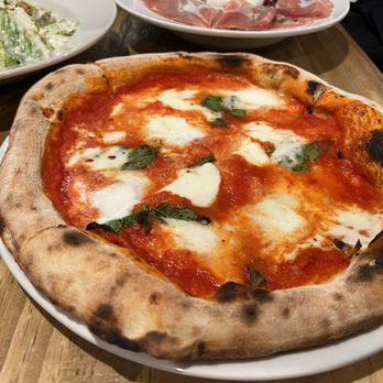 Village Pizza & Pints - Pizza Near Me - Davis, California Village Pizza & Pints - Pizza Near Me - Davis, California