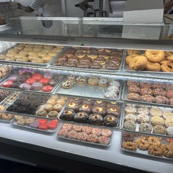 Stan's Donut Shop - Doughnut case - Donuts Near Me - Santa Clara, California Stan's Donut Shop - Doughnut case - Donuts Near Me - Santa Clara, California
