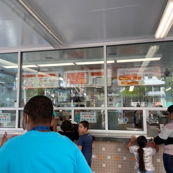 Dick's Drive-In - Burgers Near Me - Seattle, Washington Dick's Drive-In - Burgers Near Me - Seattle, Washington