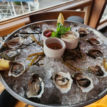 Queensview Steakhouse - Dozen oysters - Steakhouses Near Me - Long Beach, California Queensview Steakhouse - Dozen oysters - Steakhouses Near Me - Long Beach, California