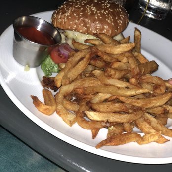 Marlow's Tavern - Gastropubs Near Me - Duluth, Georgia Marlow's Tavern - Gastropubs Near Me - Duluth, Georgia