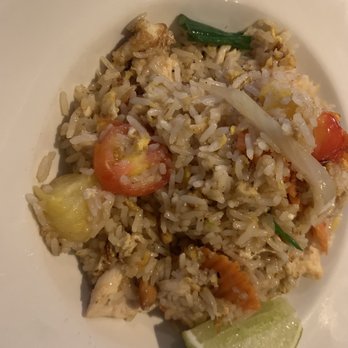 Kin'd - F3. Pineapple Fried Rice lunch special - Thai Near Me - Fresh Meadows, New York