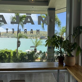 Māla Market - View from inside - Sandwiches Near Me - Honolulu, Hawaii