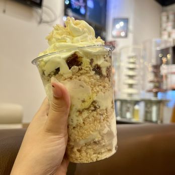 Melt n Dip - Desserts Near Me - Toronto, Ontario Melt n Dip - Desserts Near Me - Toronto, Ontario