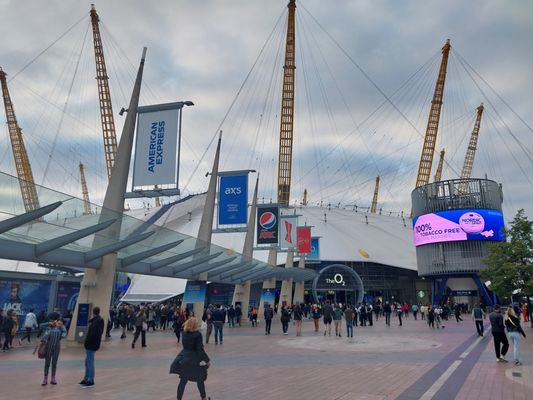 The O2 by null
