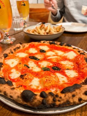 Brigade pizzeria Montreal (Stanley) by null