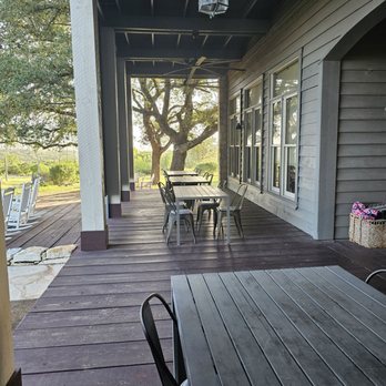 Sage Hill Inn & Spa - Main house sitting area for dinner or relaxing. - Bed & Breakfast Near Me - Kyle, Texas Sage Hill Inn & Spa - Main house sitting area for dinner or relaxing. - Bed & Breakfast Near Me - Kyle, Texas