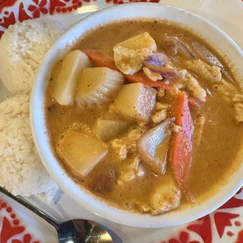 Rolling Wok - Massaman Curry with Rice - Asian Fusion Near Me - Seattle, Washington