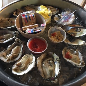 Fish Camp On Lake Eustis - Oysters were great but horseradish lacked kick - Seafood Near Me - Tavares, Florida