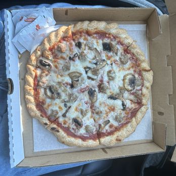 Conans Pizza North - Pizza with mushrooms and sausage - Pizza Near Me - Austin, Texas Conans Pizza North - Pizza with mushrooms and sausage - Pizza Near Me - Austin, Texas
