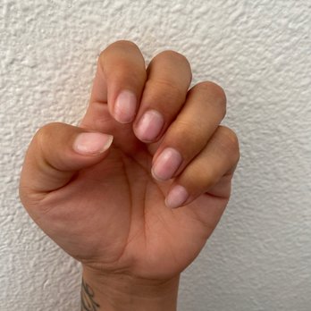 Excellent Nail Spa - Look how un even she clipped my middle nail to low and it hurts to clean under . - Nail Salons Near Me - Lancaster, California