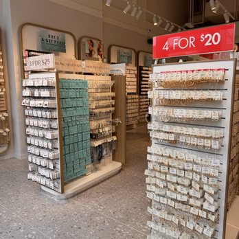 Lovisa - Fashion Near Me - Pearland, Texas