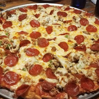 Ace's Restaurant - Pizza Near Me - Paris, Tennessee