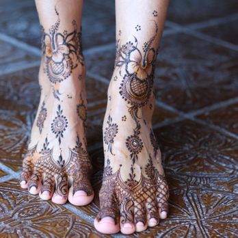 Henna Happens - Bridal henna feet design - Henna Artists Near Me Henna Happens - Bridal henna feet design - Henna Artists Near Me