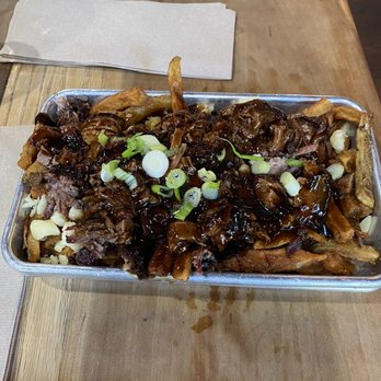 Hoodoo Brown BBQ - Brisket poutine - Barbeque Near Me - Ridgefield, Connecticut