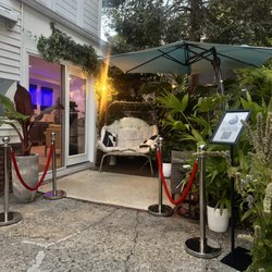 Purhydr8 - Outdoor lounge