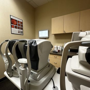 Eyeglass World - Eyewear & Opticians Near Me - Tampa, Florida Eyeglass World - Eyewear & Opticians Near Me - Tampa, Florida
