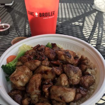 Flame Broiler - Regular chicken bowl with brown rice and veggies - Korean Near Me - Bakersfield, California Flame Broiler - Regular chicken bowl with brown rice and veggies - Korean Near Me - Bakersfield, California