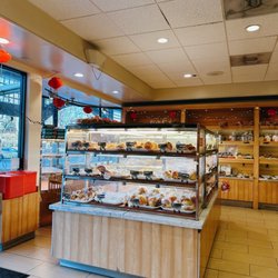 Sheng Kee Bakery - Interior